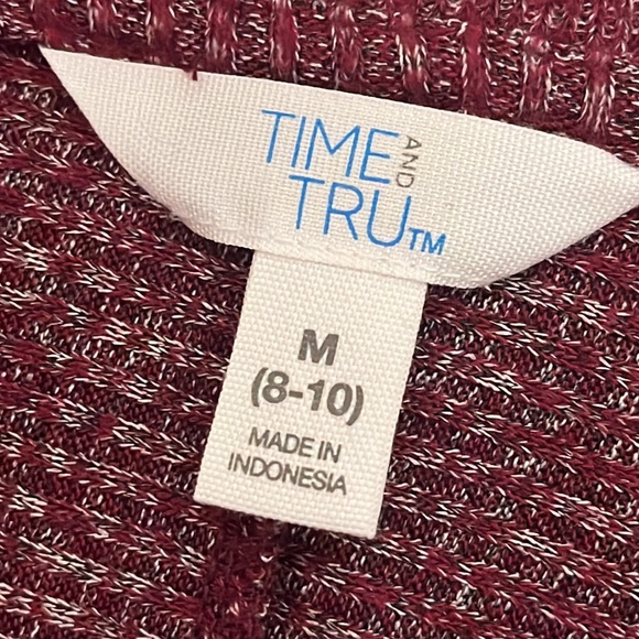 Time and Tru gorgeous purple crewneck sweater - Picture 9 of 11